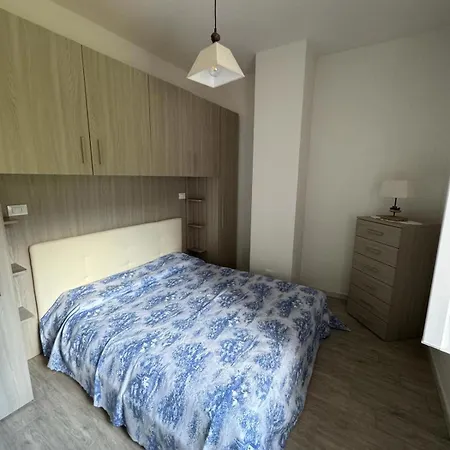 Διαμέρισμα Lilla 2 *